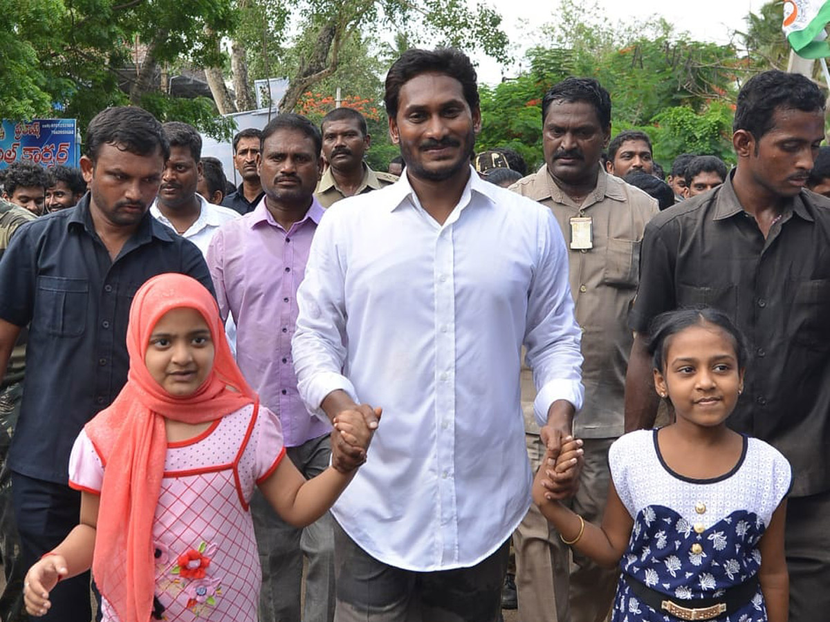 Ys jagan padayatra Photo Gallery - Sakshi3