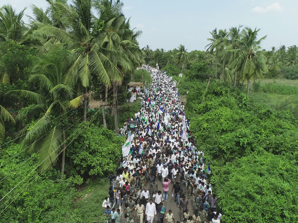 Ys Jagan Padayatra in Amalapuram Photo Gallery - Sakshi14