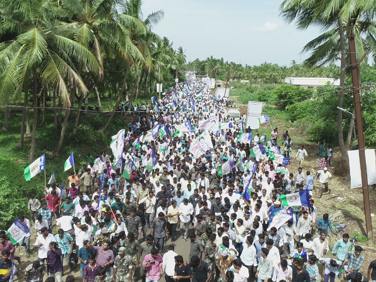 Ys Jagan Padayatra in Amalapuram Photo Gallery - Sakshi25