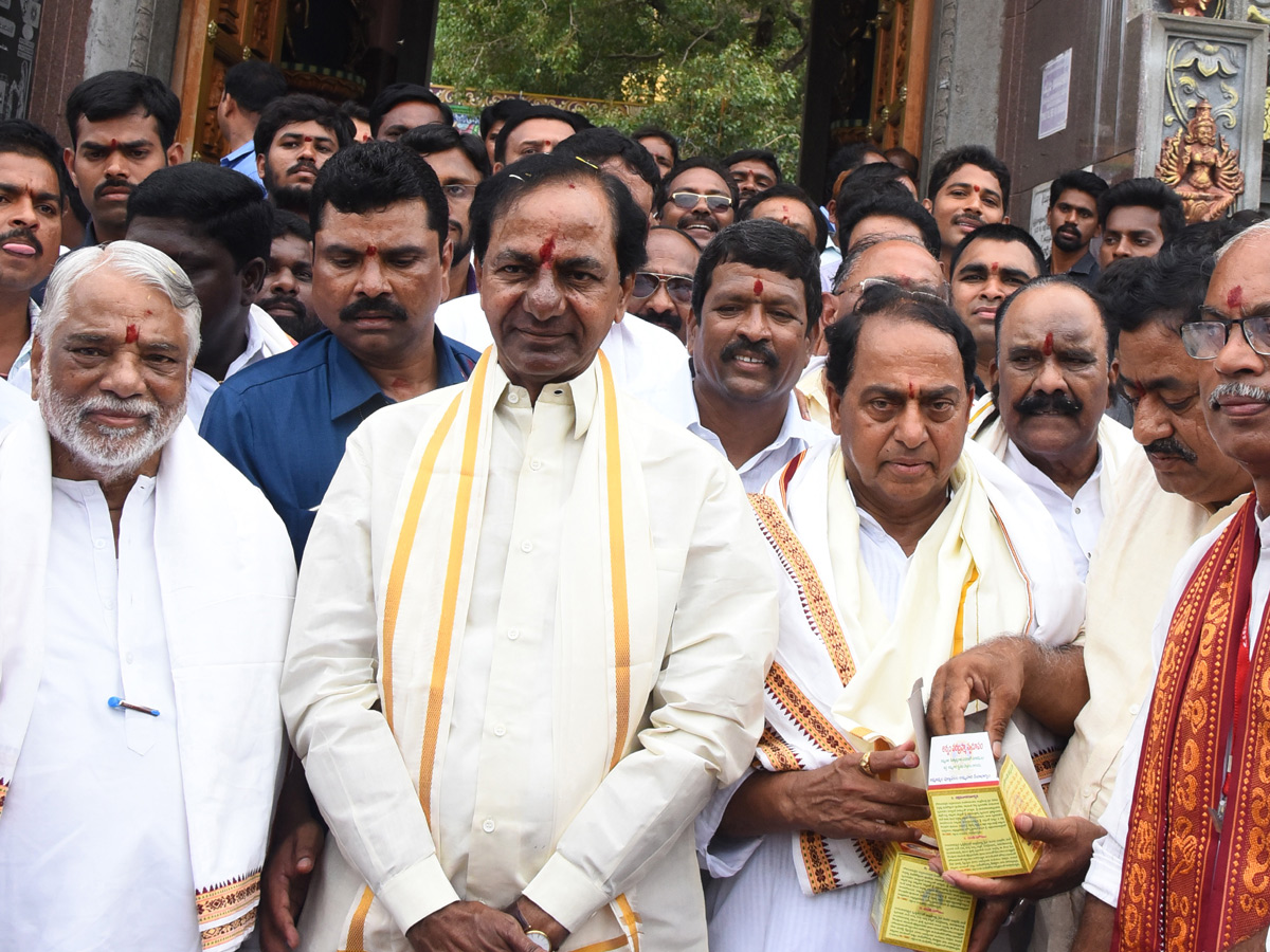 KCR to visit Kanaka Durga Temple in Vijayawada Photo Gallery - Sakshi15