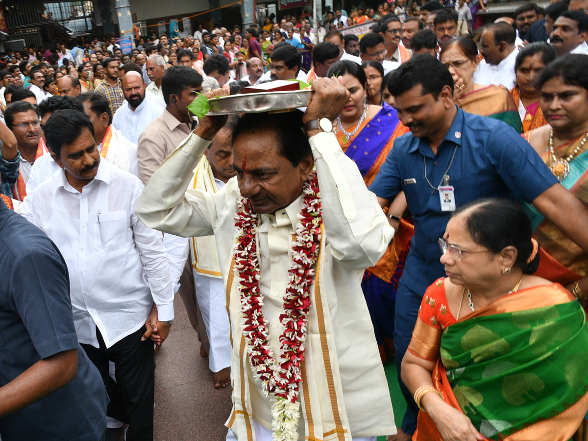 KCR to visit Kanaka Durga Temple in Vijayawada Photo Gallery - Sakshi7