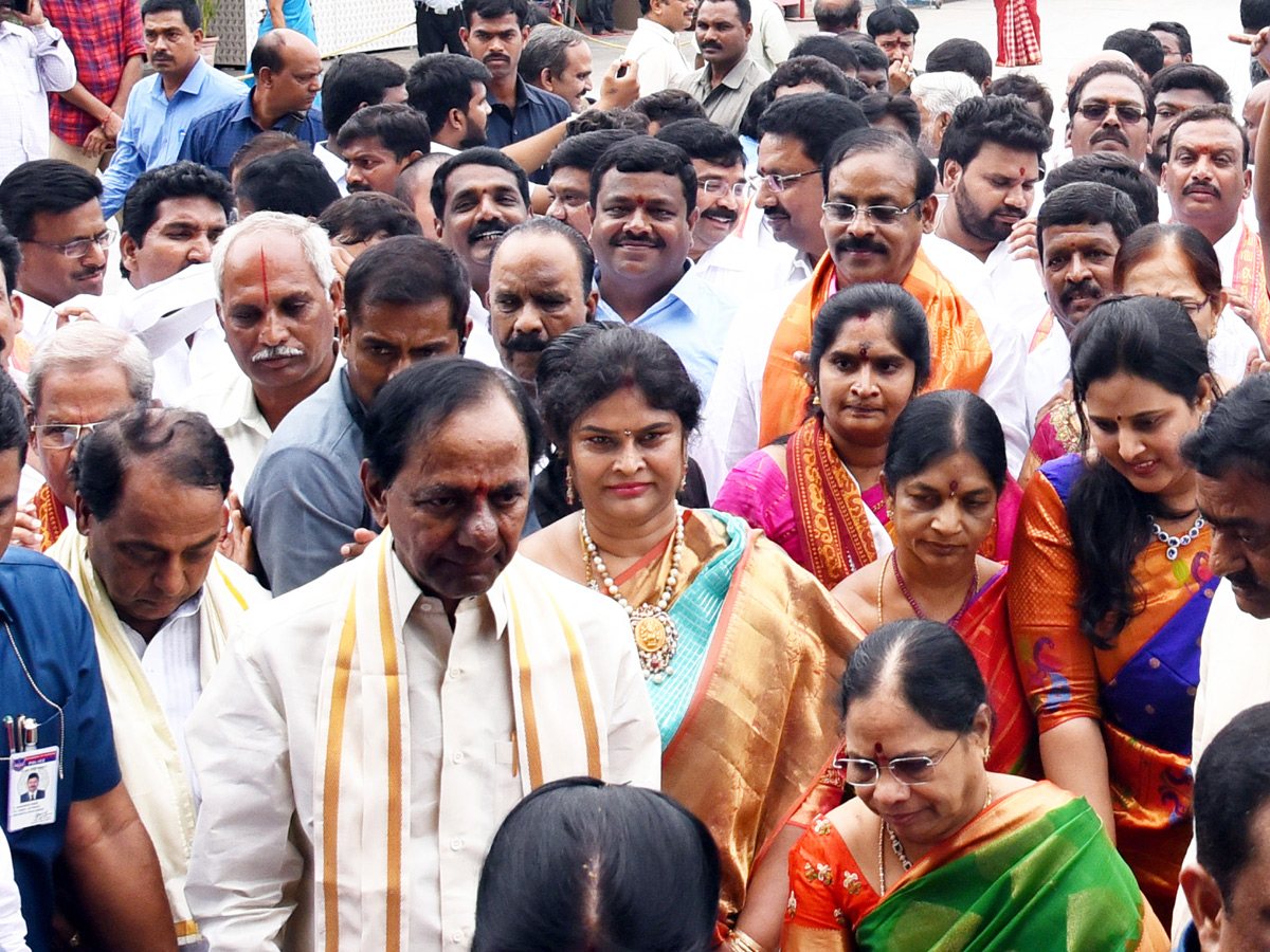 KCR to visit Kanaka Durga Temple in Vijayawada Photo Gallery - Sakshi9