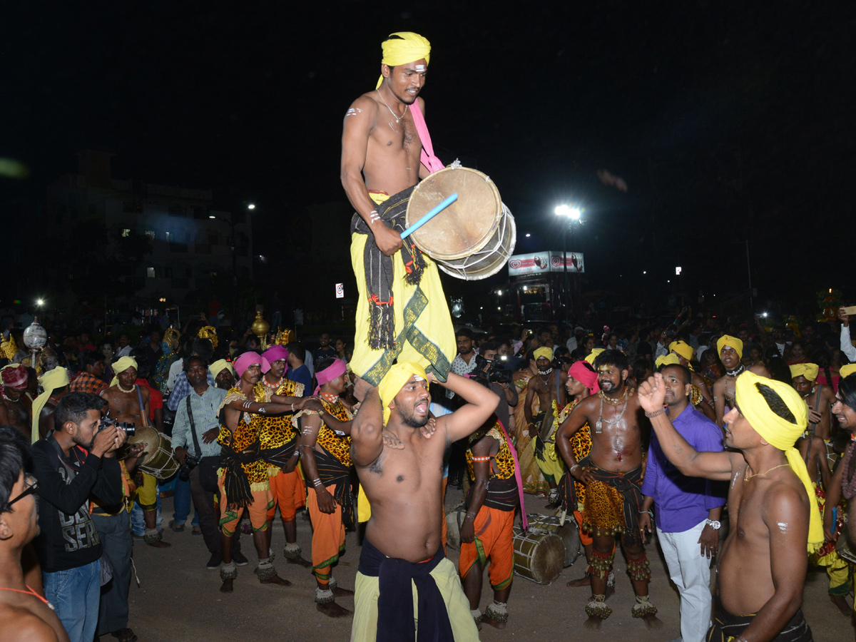 Telangana Cultural Carnival 2018 in Hyderabad Photo Gallery - Sakshi11