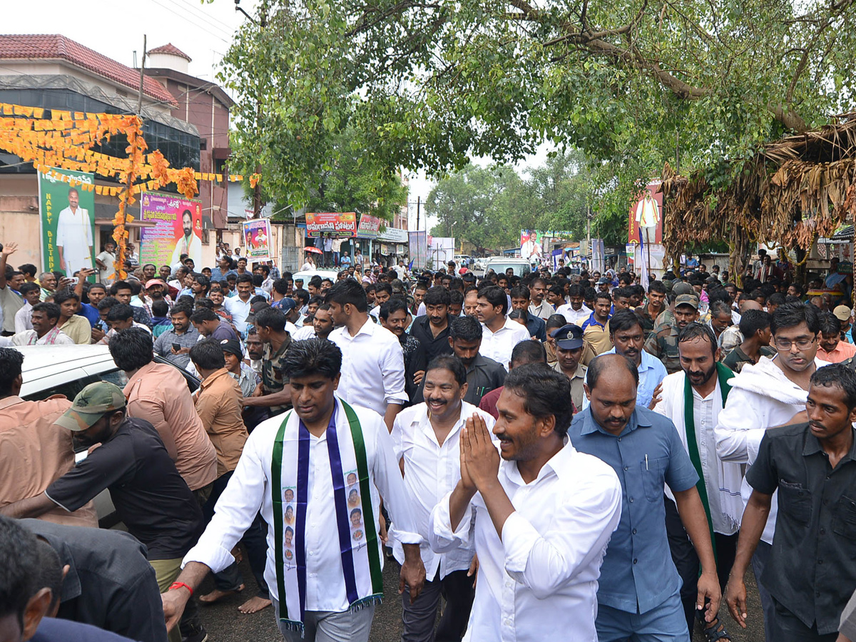 ys jagan padayatra photo gallery - Sakshi22