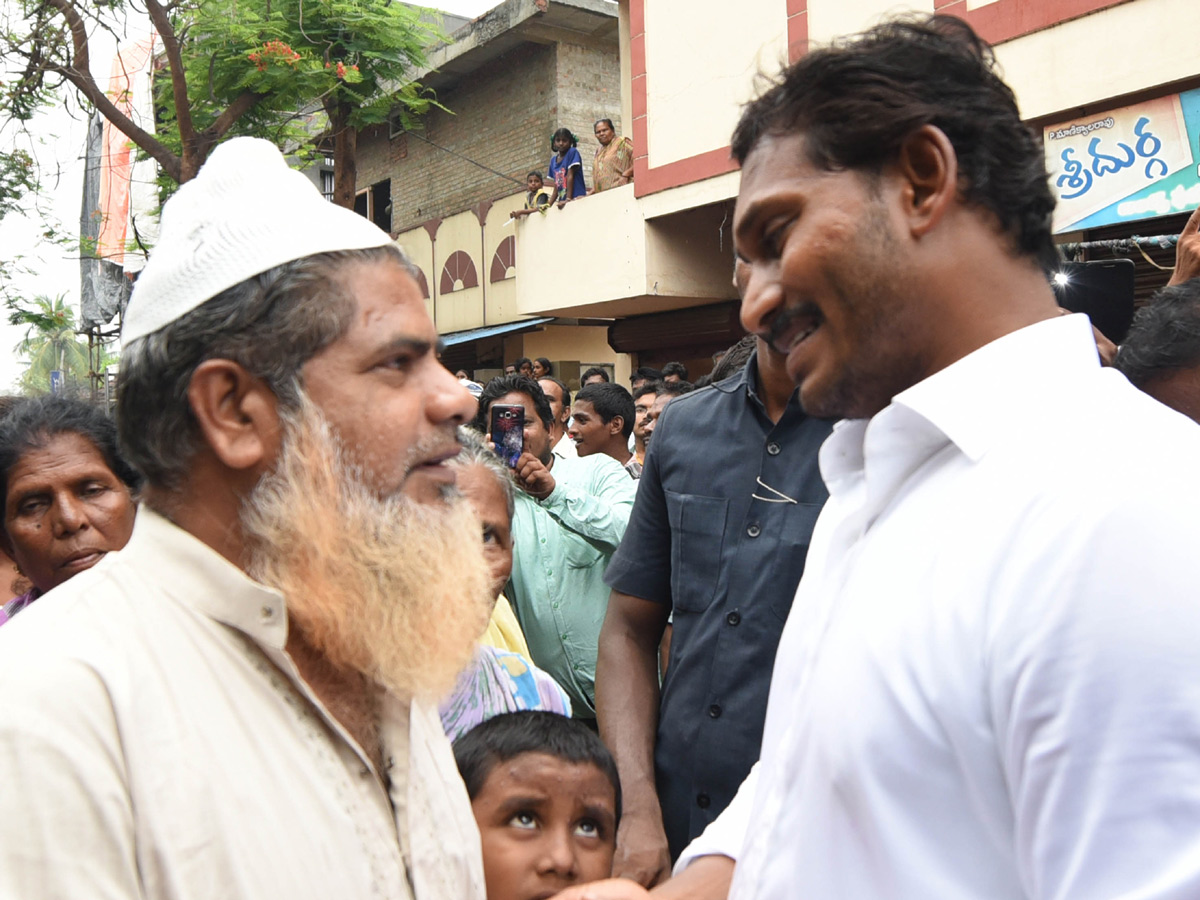 ys jagan padayatra photo gallery - Sakshi5