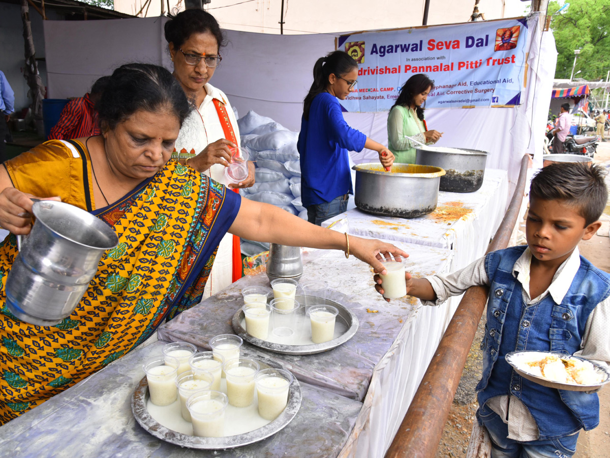 Chepa Mandu in Hyderabad photo gallery - Sakshi6