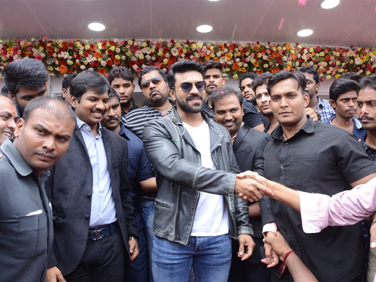 Ram Charan launches Happi Mobile Store in Chandanagar Photo Gallery - Sakshi1