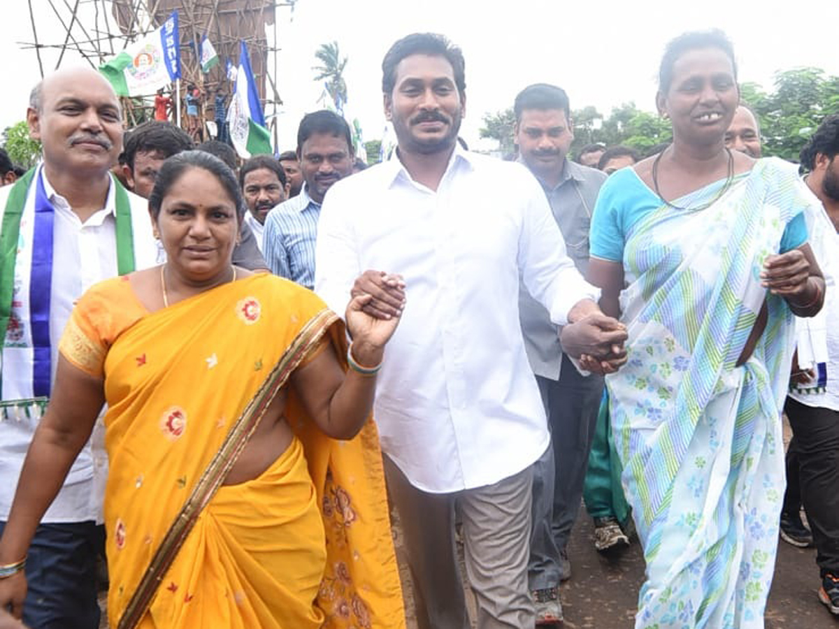 Ys jagan padayatra photo gallery - Sakshi3