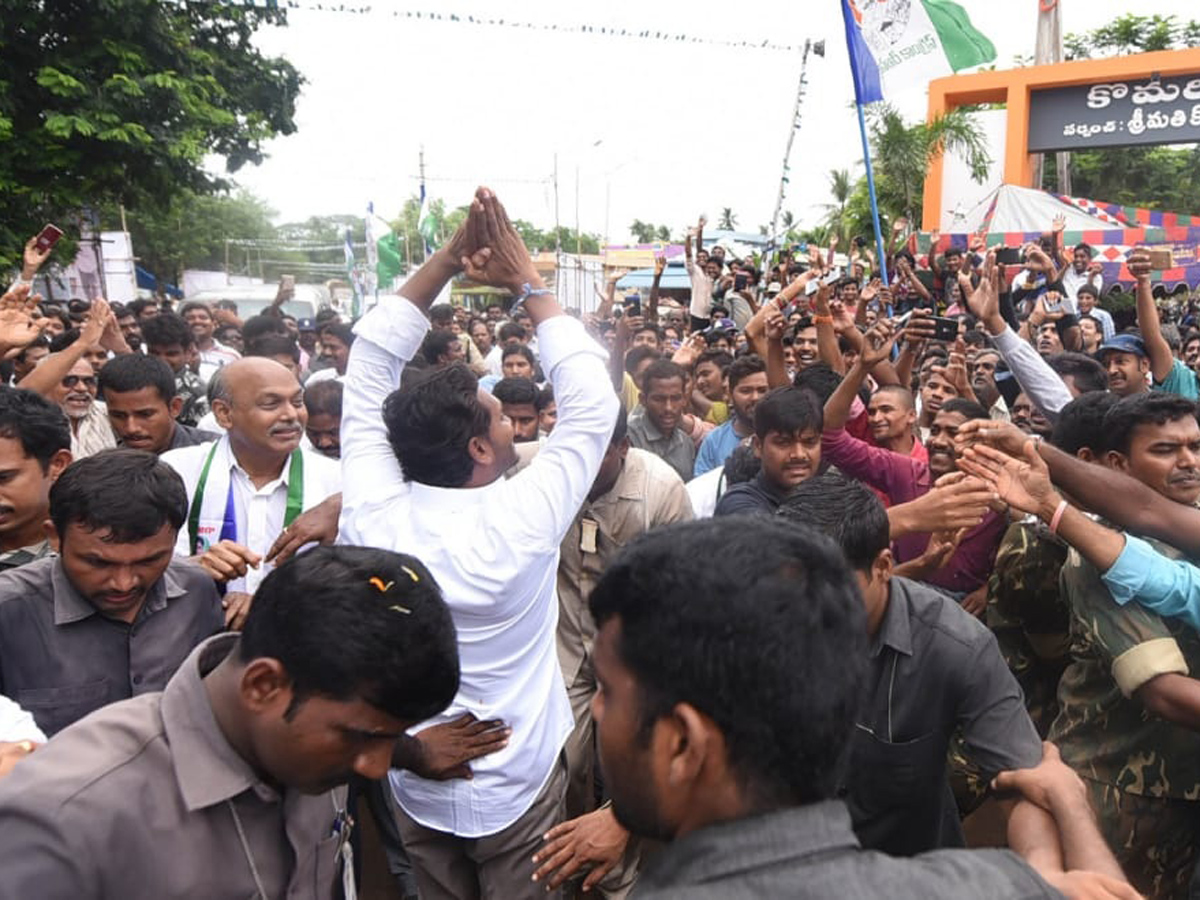 Ys jagan padayatra photo gallery - Sakshi6