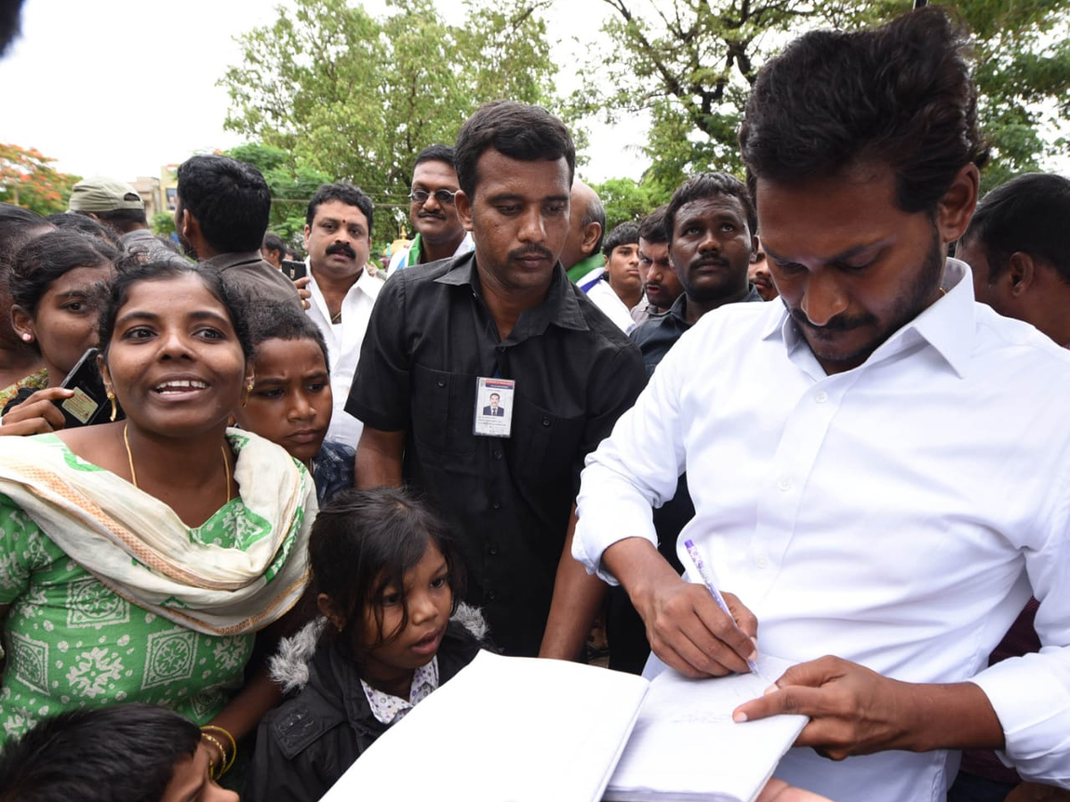 Ys Jagan Padayatra Photo Gallery - Sakshi11