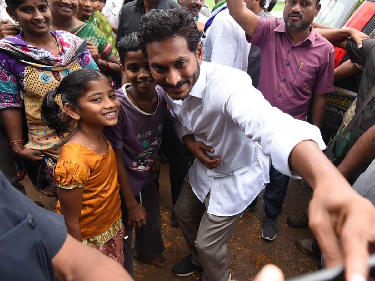 Ys Jagan Padayatra Photo Gallery - Sakshi4