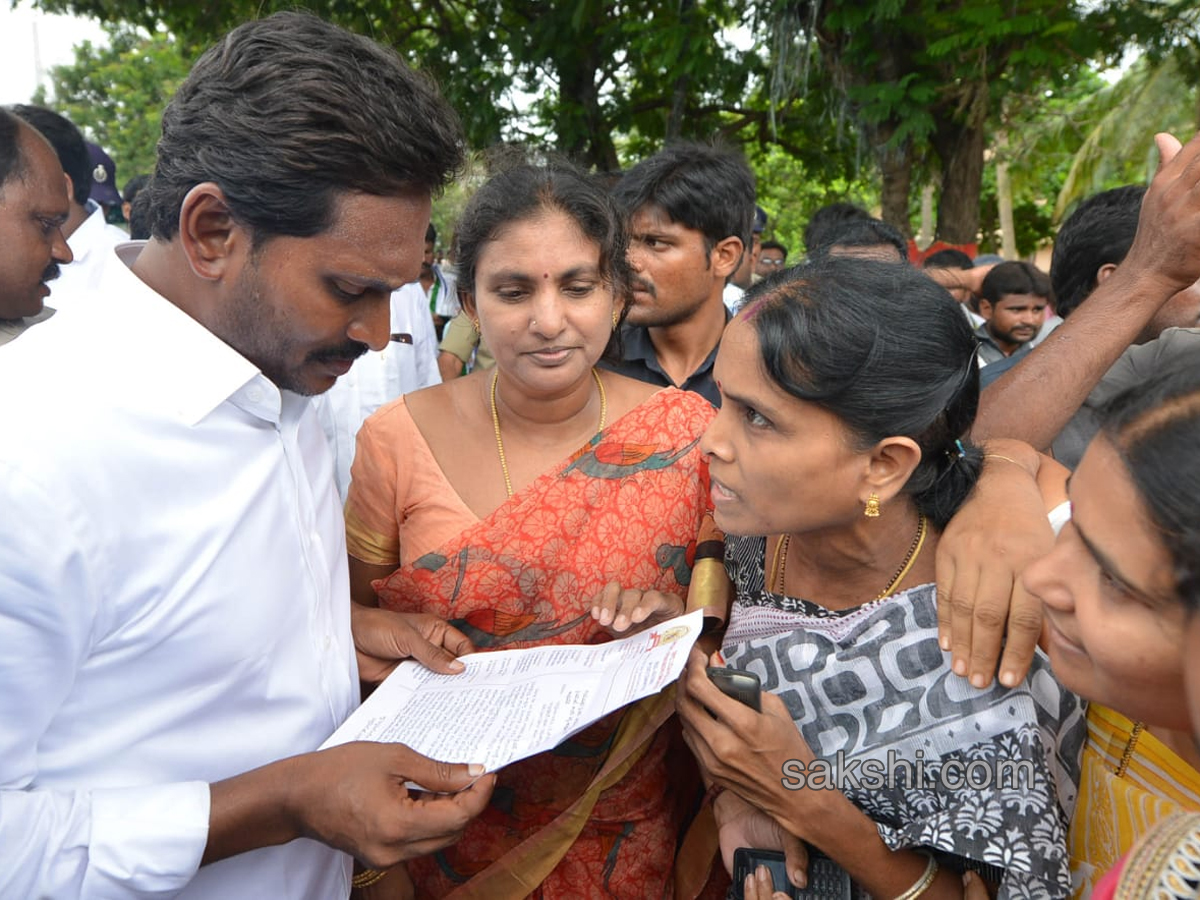 YS Jagan PrajaSankalpaYatra Day 216 Photo Gallery - Sakshi1