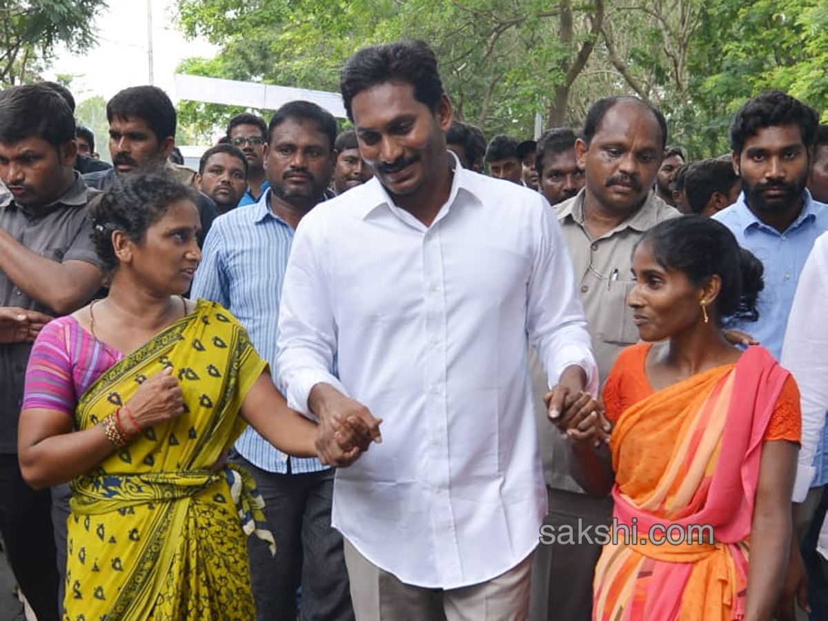 YS Jagan PrajaSankalpaYatra Day 216 Photo Gallery - Sakshi11