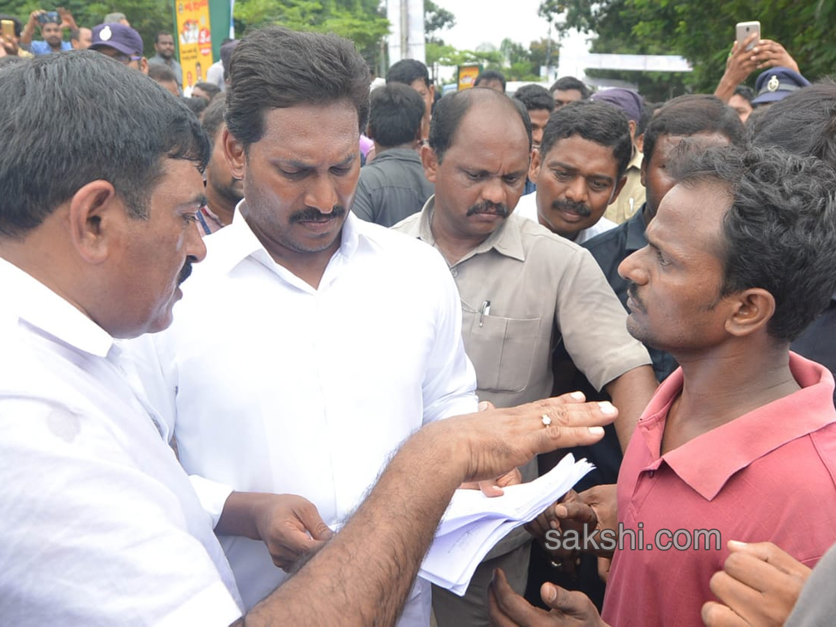 YS Jagan PrajaSankalpaYatra Day 216 Photo Gallery - Sakshi16