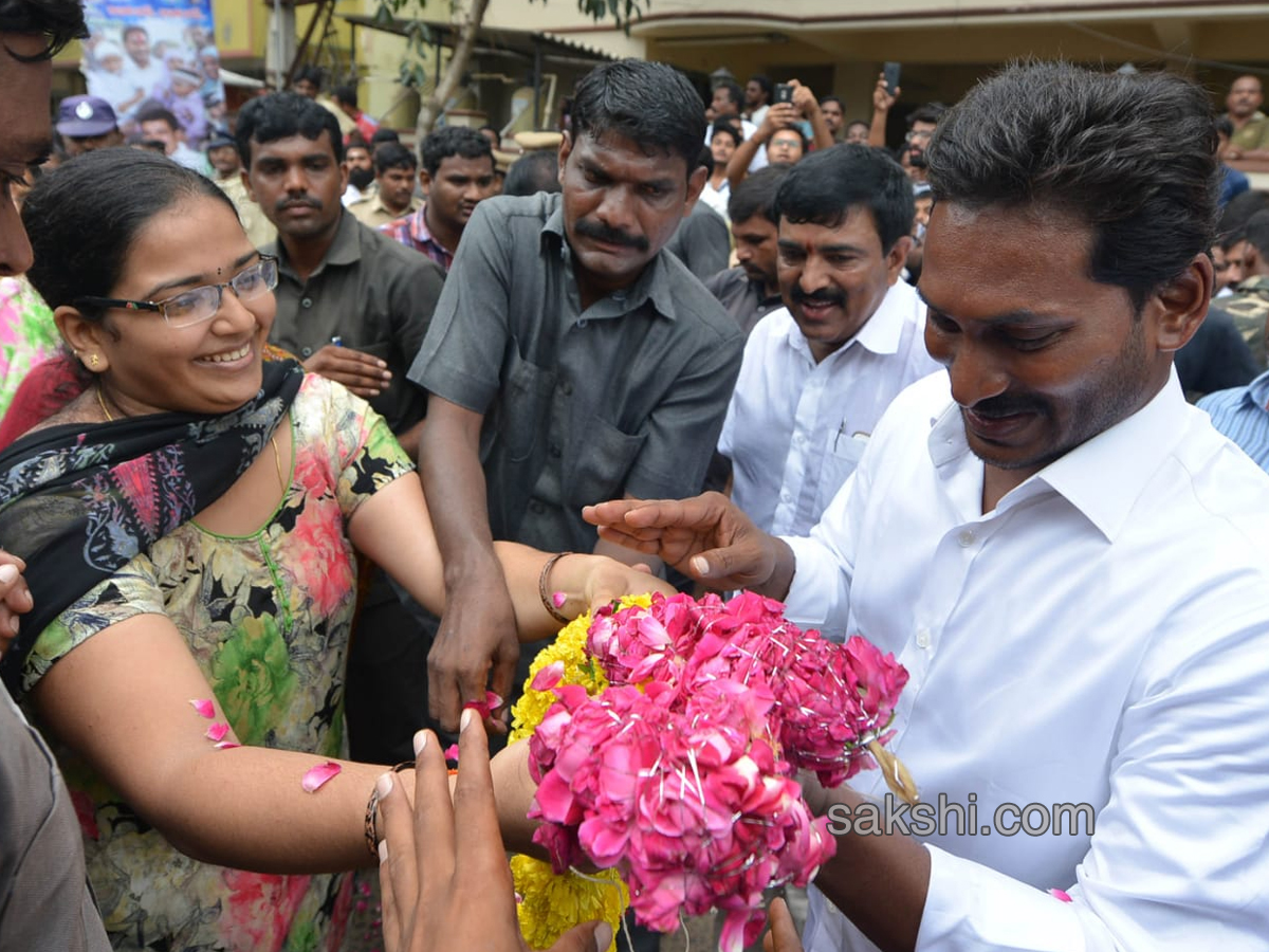 YS Jagan PrajaSankalpaYatra Day 216 Photo Gallery - Sakshi6