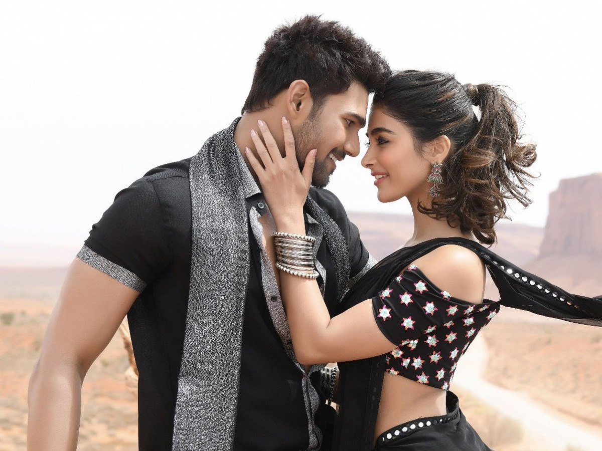 Saakshyam HD Movie Stills Photo Gallery - Sakshi1