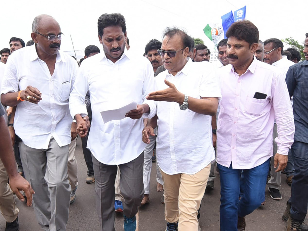 Ys Jagan Padayatra Photo Gallery - Sakshi7