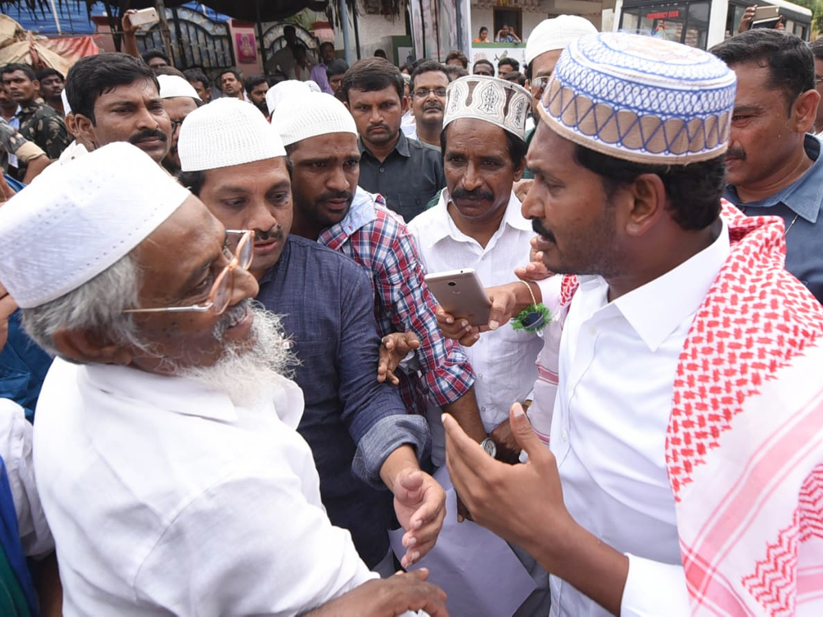 Ys Jagan Mohan Reddy Padayatra day 219 PHoto Gallery - Sakshi3