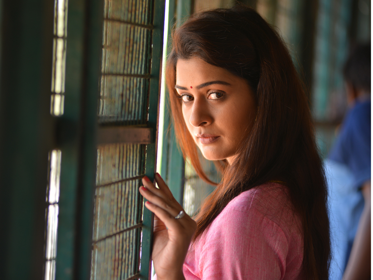 RX 100 Movie Actress Payal Rajput Photo Gallery - Sakshi16