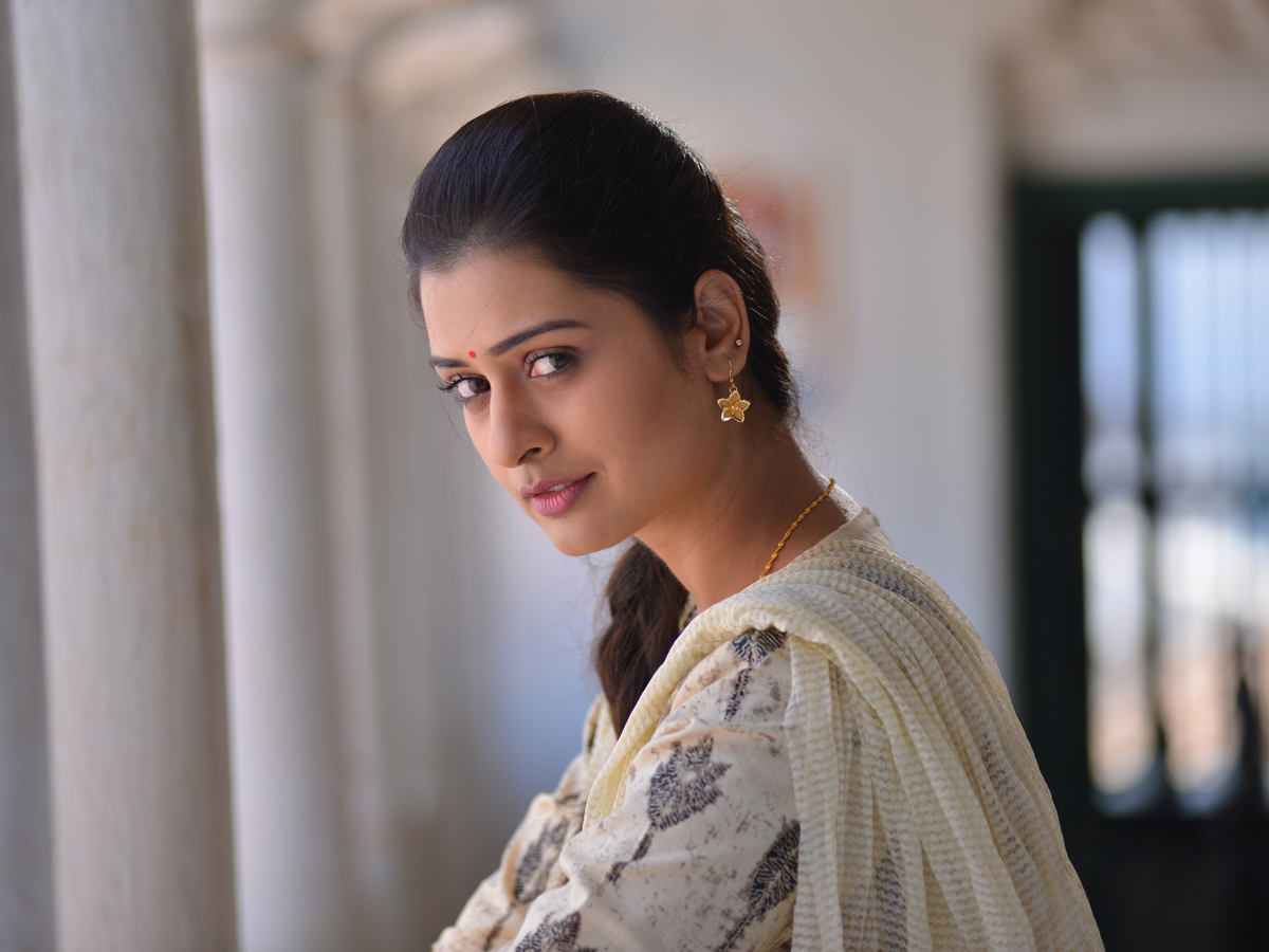 RX 100 Movie Actress Payal Rajput Photo Gallery - Sakshi6