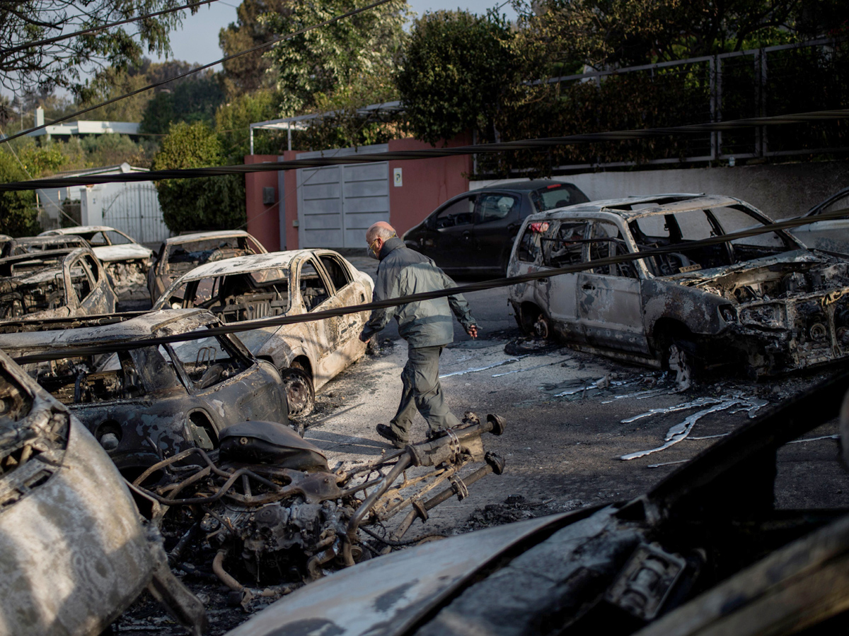 Greece wildfires: Dozens dead in Attica region Photo Gallery - Sakshi5