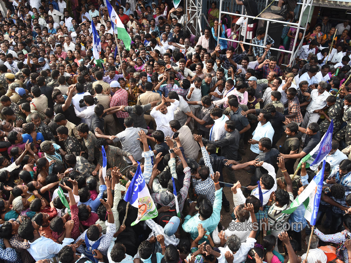 YS Jagan PrajaSankalpaYatra Day 220 Photo Gallery - Sakshi15