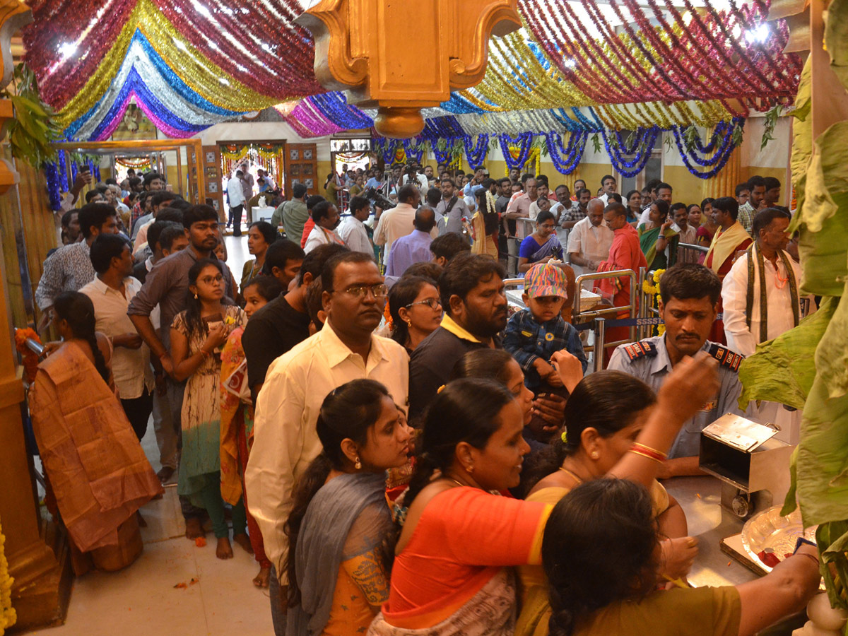 Guru Purnima in Andhra pradesh Photo Gallery - Sakshi24