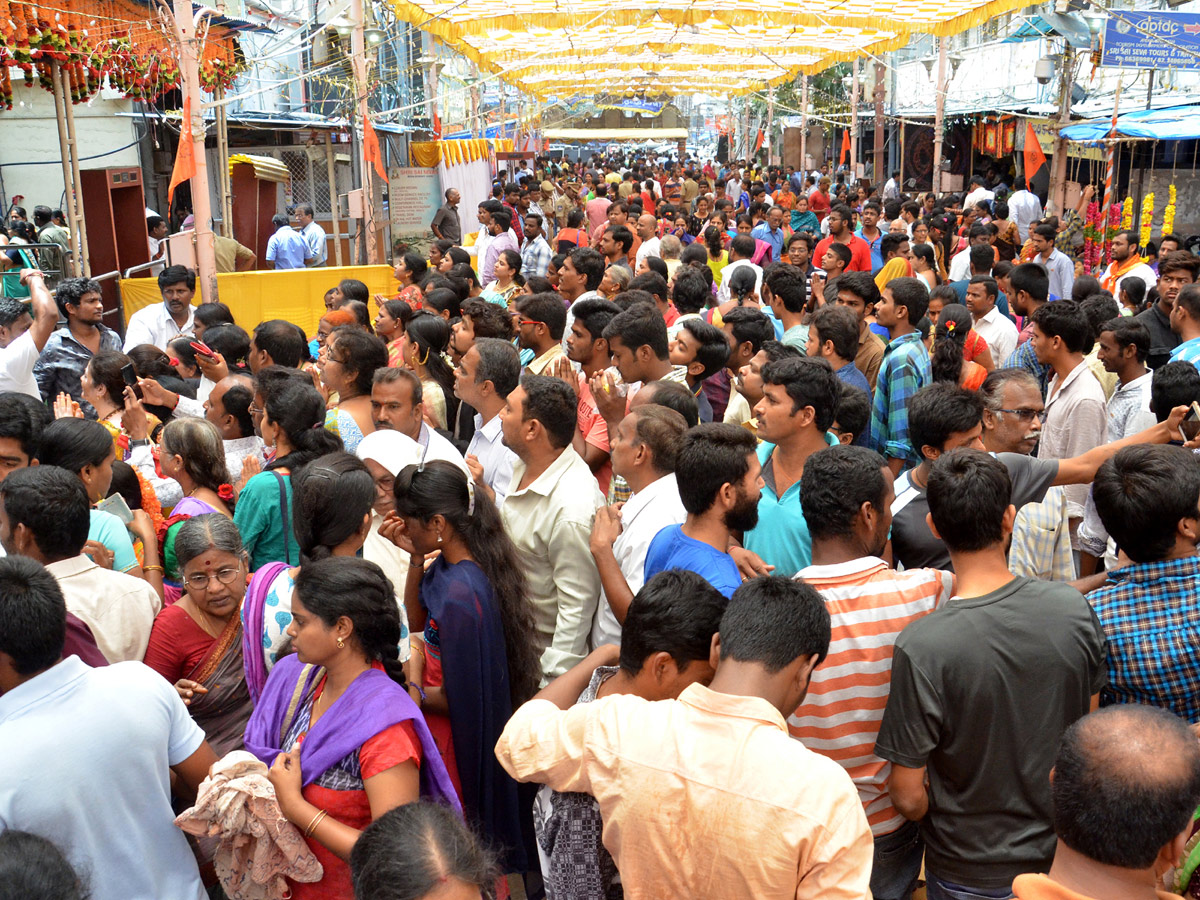 Guru Purnima in Andhra pradesh Photo Gallery - Sakshi3