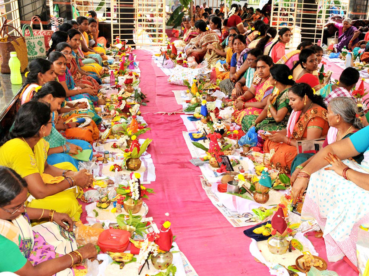 Guru Purnima in Andhra pradesh Photo Gallery - Sakshi4