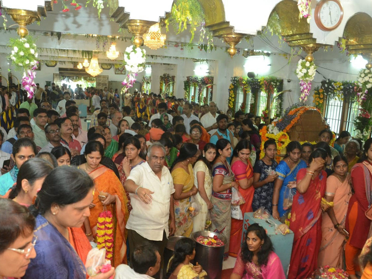 Guru Purnima in Andhra pradesh Photo Gallery - Sakshi7