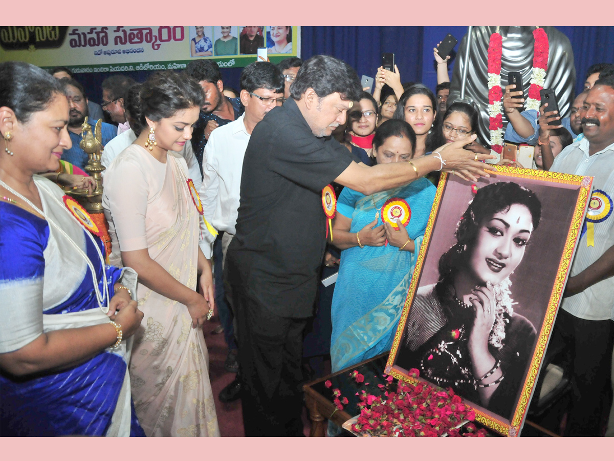 Mahanati Team Felicitation at Padmavathi University - Sakshi1