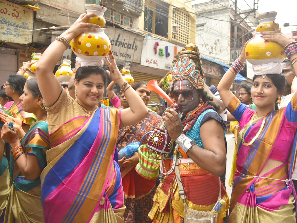 secunderabad bonalu 2018 - Sakshi11