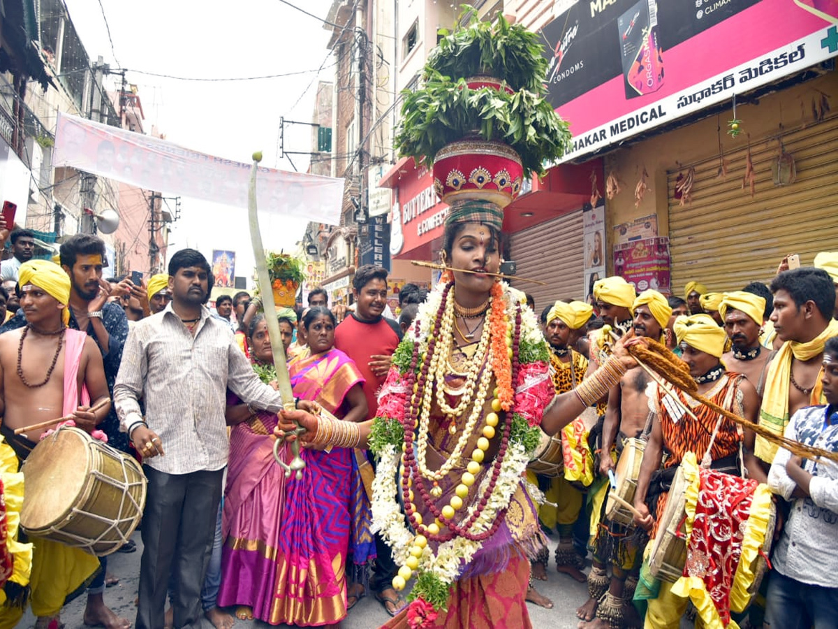 secunderabad bonalu 2018 - Sakshi13