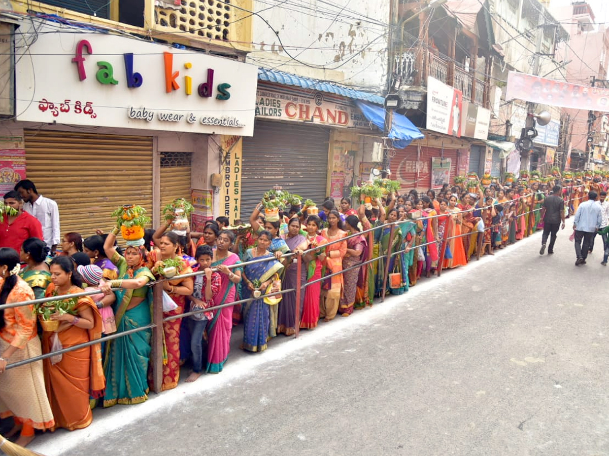 secunderabad bonalu 2018 - Sakshi6