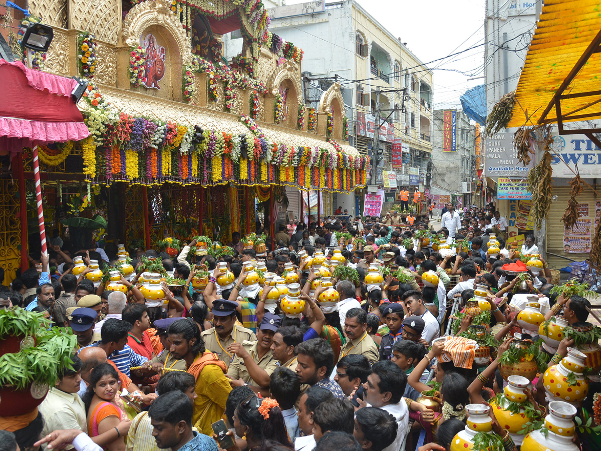 secunderabad bonalu 2018 - Sakshi33