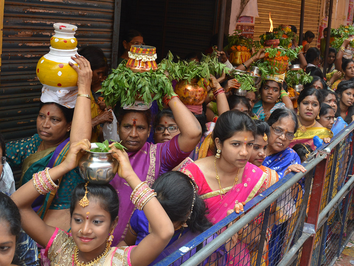 secunderabad bonalu 2018 - Sakshi34