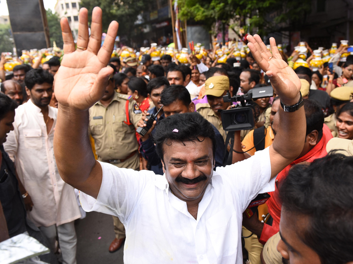 secunderabad bonalu 2018 - Sakshi39