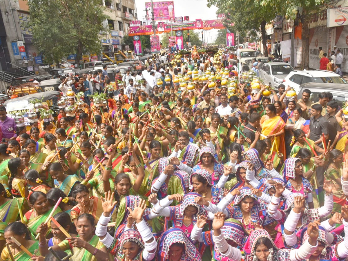 secunderabad bonalu 2018 - Sakshi7