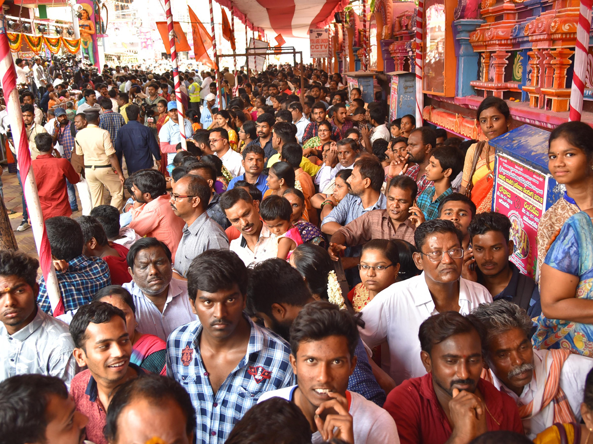 Ujjaini Mahankali Rangam Bhavishyavani 2018 Photo Gallery - Sakshi10