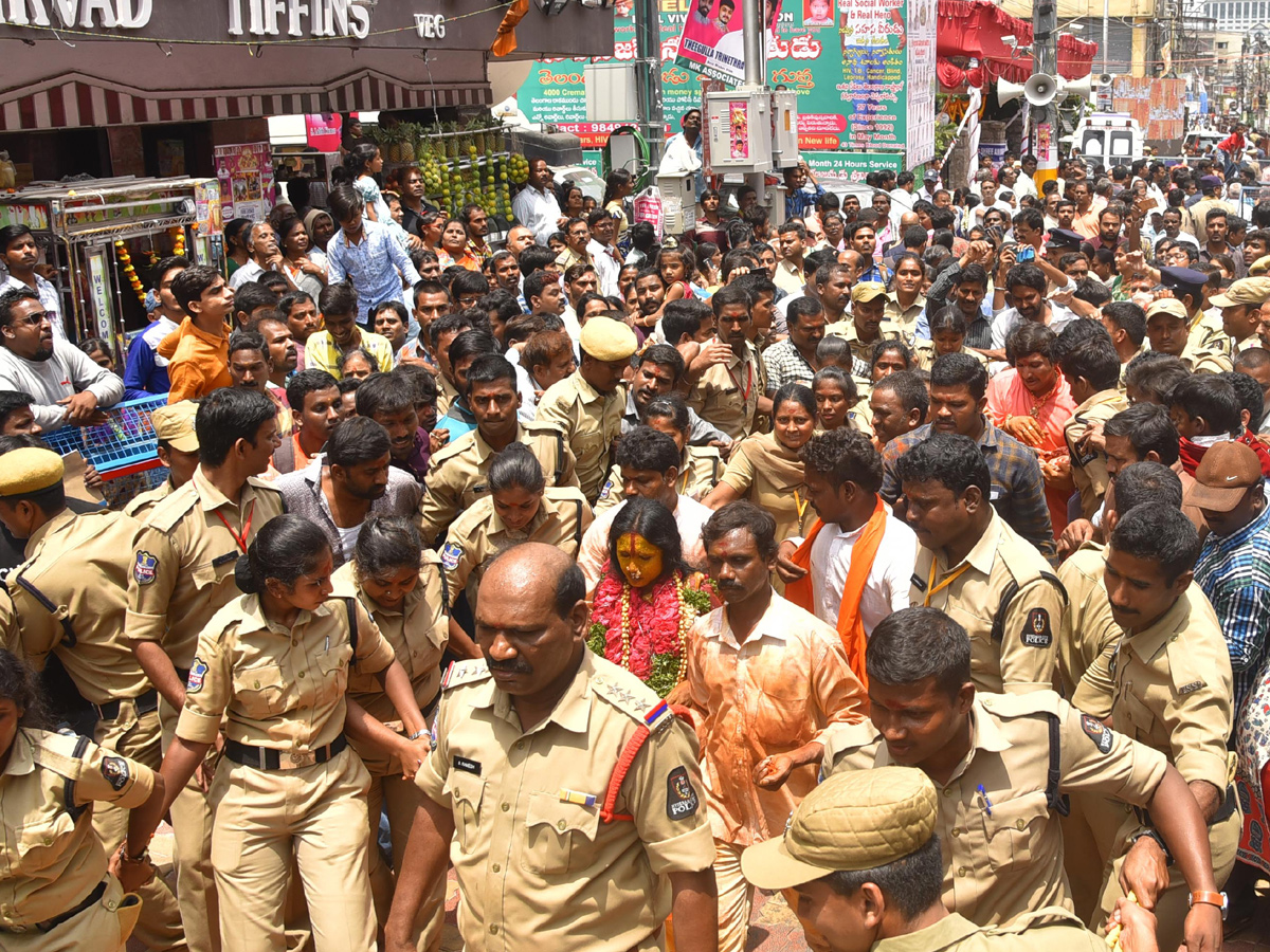 Ujjaini Mahankali Rangam Bhavishyavani 2018 Photo Gallery - Sakshi13