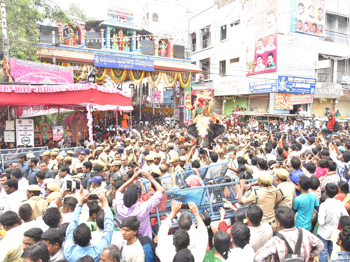 Ujjaini Mahankali Rangam Bhavishyavani 2018 Photo Gallery - Sakshi14