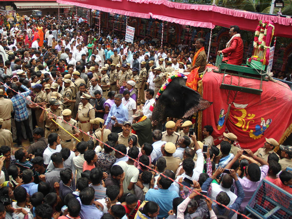 Ujjaini Mahankali Rangam Bhavishyavani 2018 Photo Gallery - Sakshi19