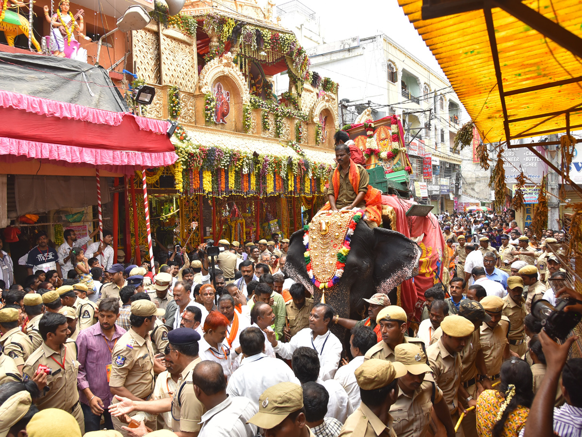 Ujjaini Mahankali Rangam Bhavishyavani 2018 Photo Gallery - Sakshi3