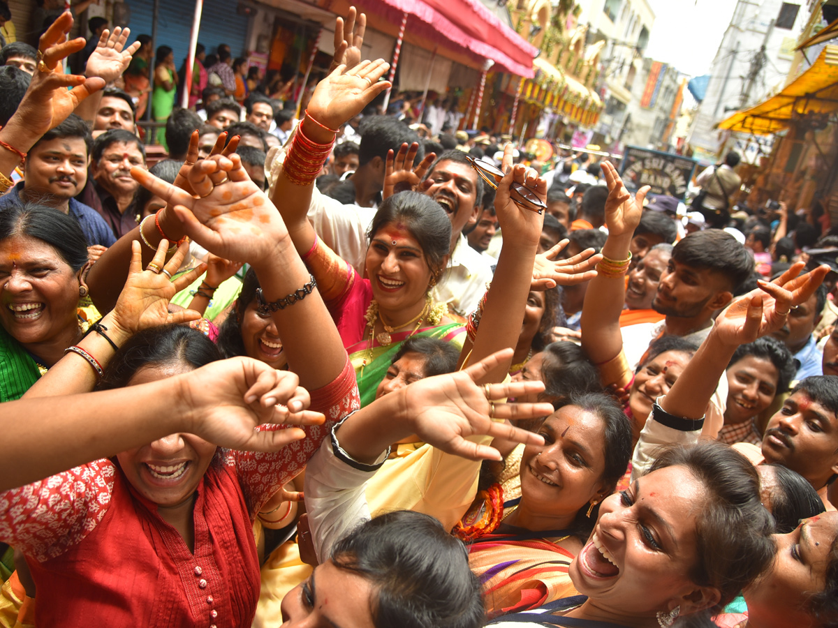 Ujjaini Mahankali Rangam Bhavishyavani 2018 Photo Gallery - Sakshi5