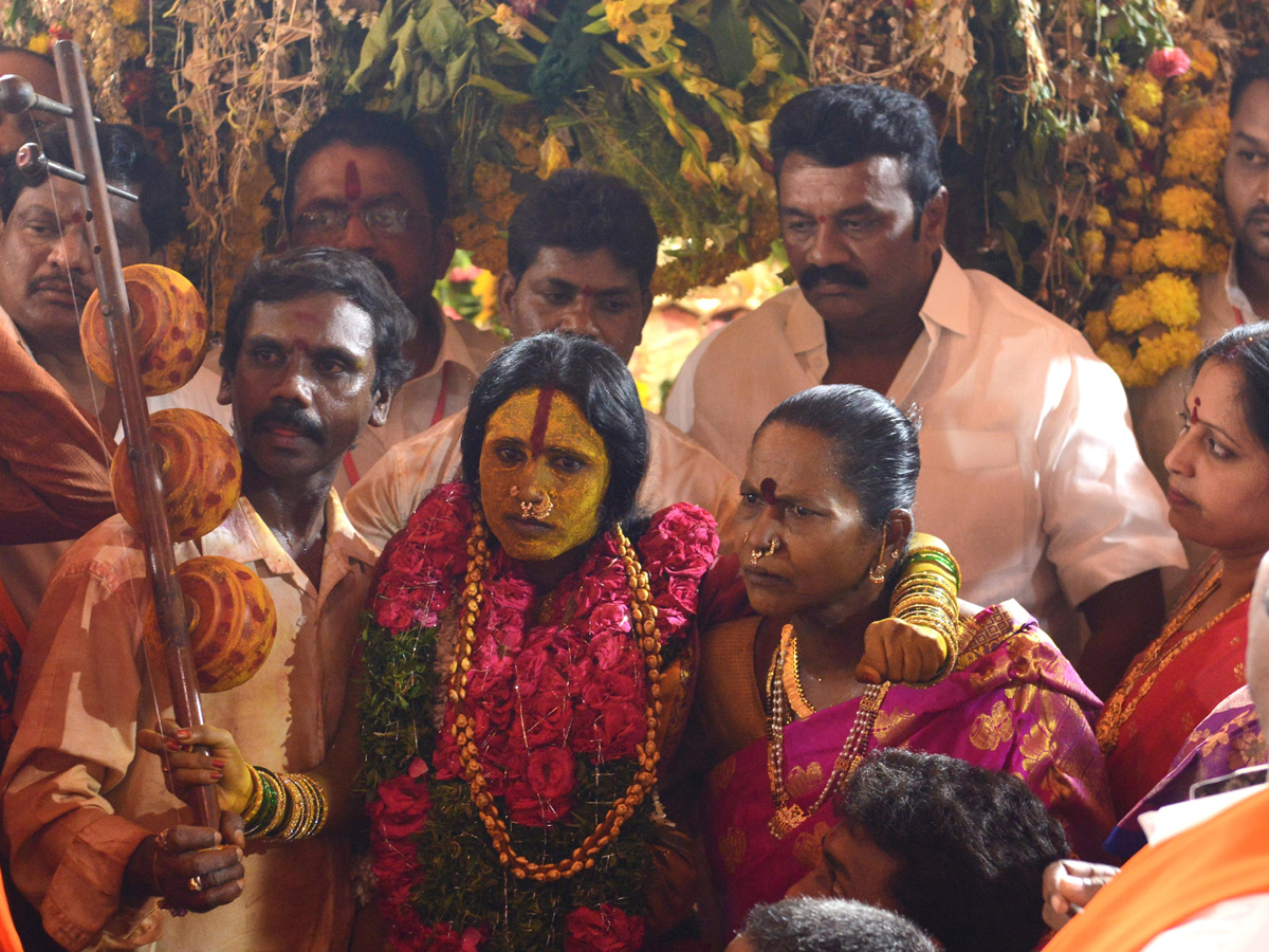 Ujjaini Mahankali Rangam Bhavishyavani 2018 Photo Gallery - Sakshi9