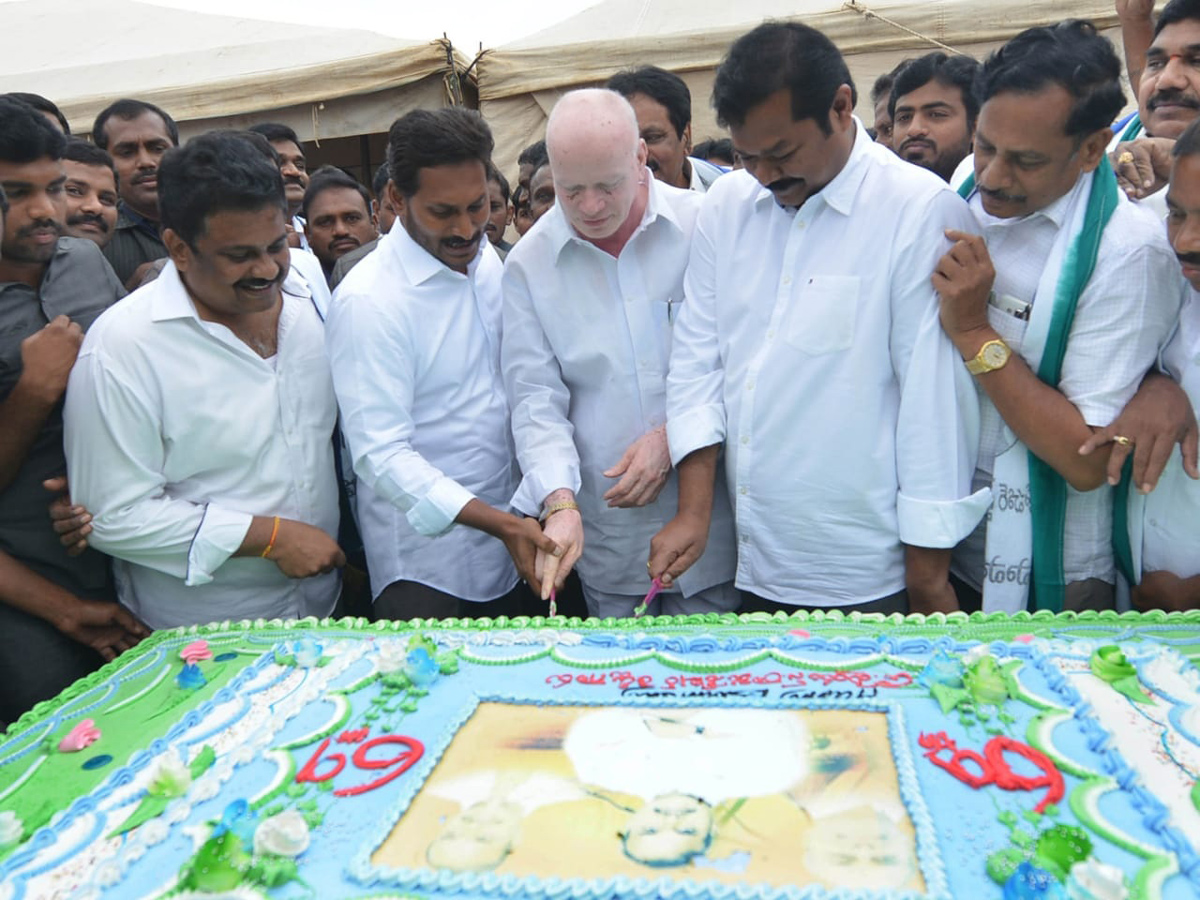 Ys Jagan Padayatra Photo Gallery - Sakshi3