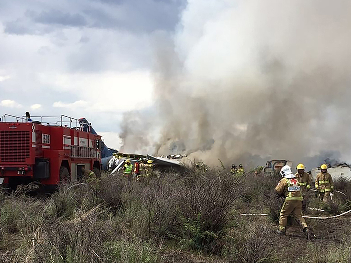 Aeromexico Plane Crashes in Mexico Photo Gallery - Sakshi12