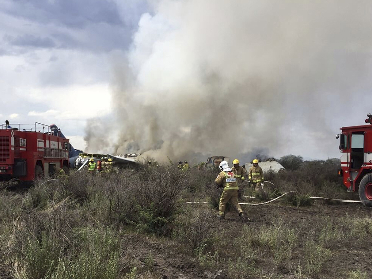 Aeromexico Plane Crashes in Mexico Photo Gallery - Sakshi14