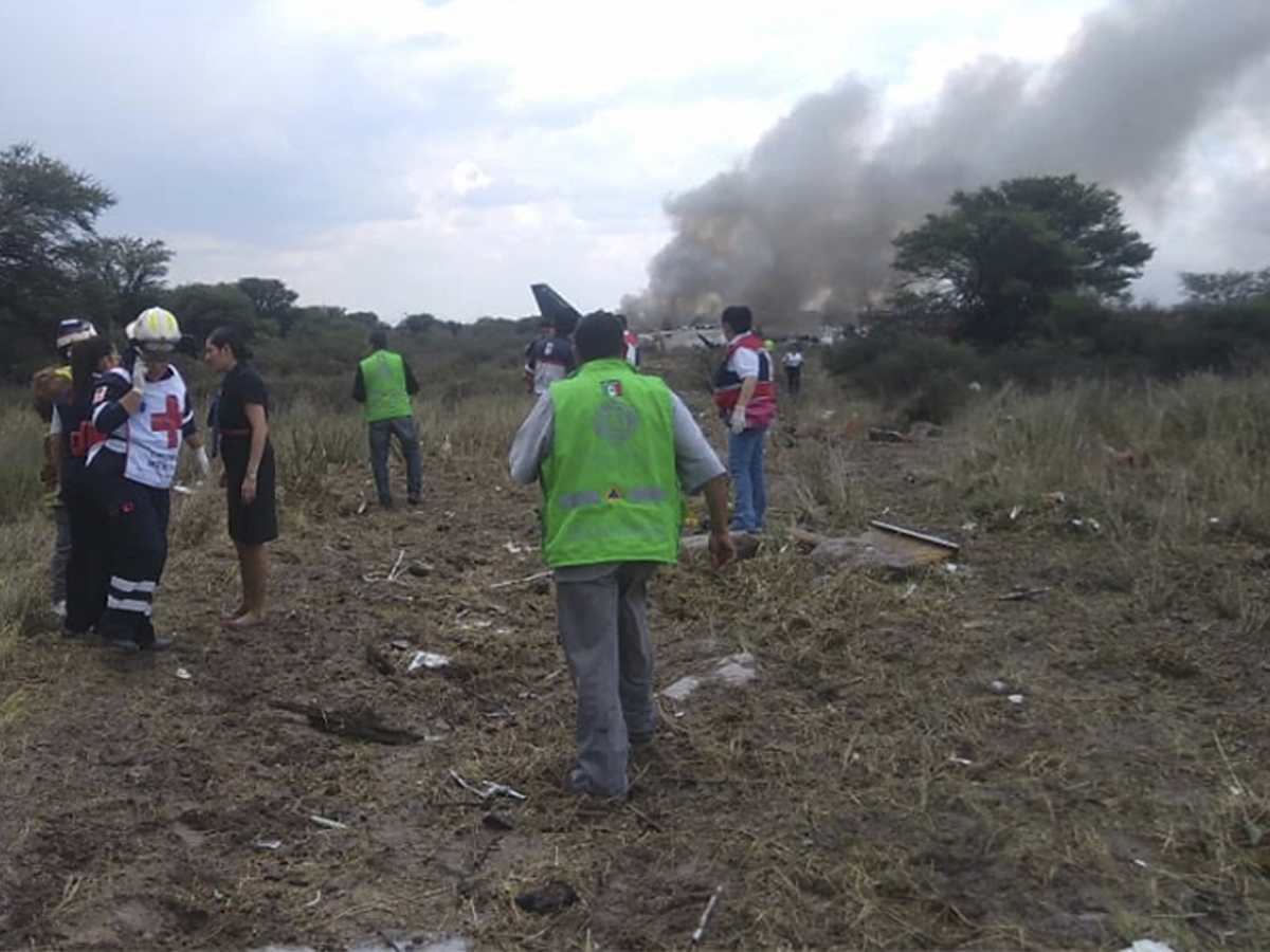 Aeromexico Plane Crashes in Mexico Photo Gallery - Sakshi8