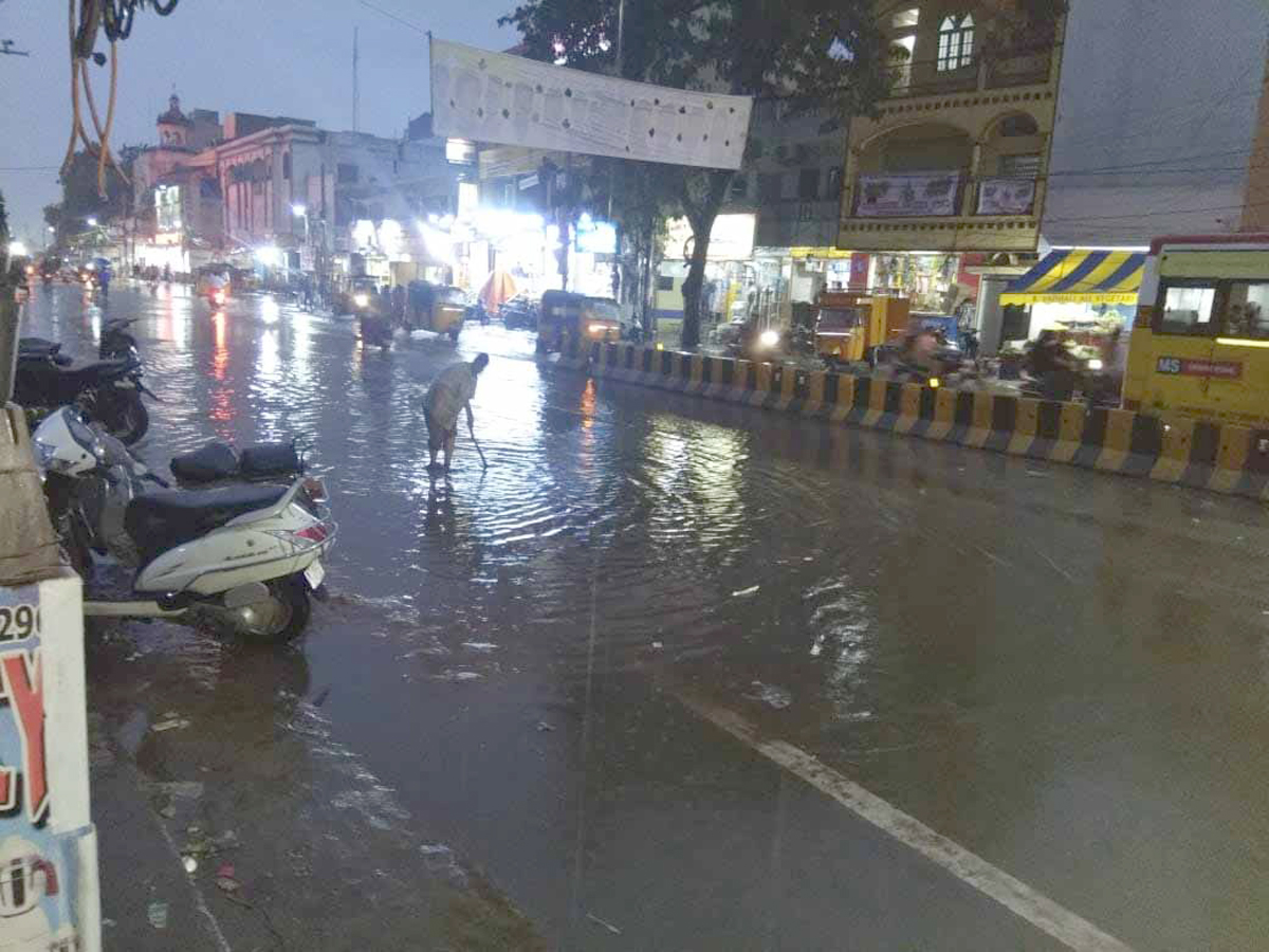 Heavy Rain in Hyderabad photo Gallery - Sakshi10